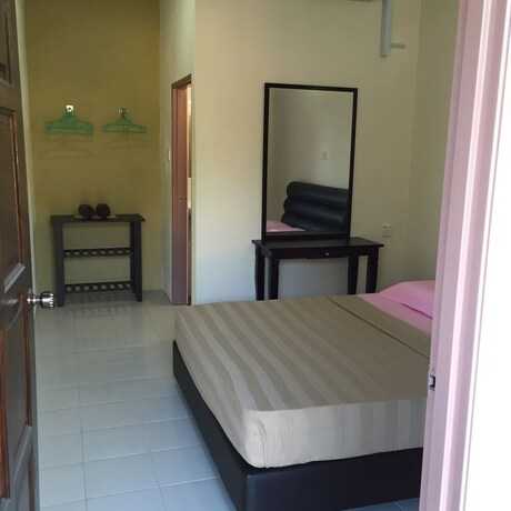 Imagen de la habitación del Hotel Samudra Beach Chalet. Foto 14