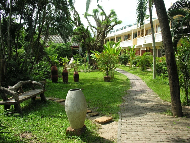 Imagen de los exteriores del Hotel Samui Beach Resort. Foto 6