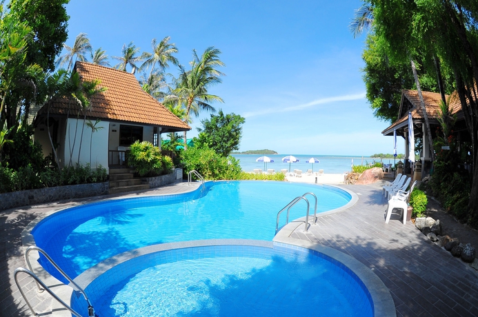 Imagen de la piscina del Hotel Samui Natien Resort. Foto 16