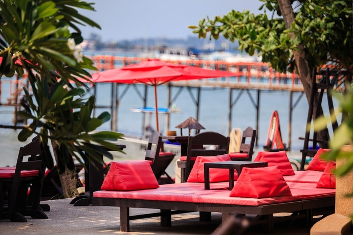 Imagen general del Hotel Samui Pier Beach Front Resort. Foto 1