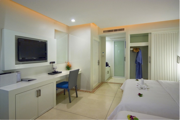 Imagen de la habitación del Hotel Samui Resotel Beach Resort. Foto 4