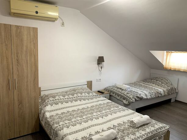 Imagen de la habitación del Hotel Samuil Apartments. Foto 16