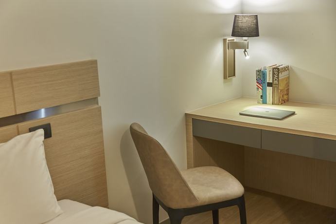 Imagen de la habitación del Hotel Samyan Serene. Foto 2