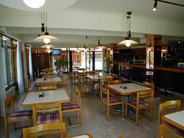 Imagen del bar/restaurante del Hotel San Ángel. Foto 9