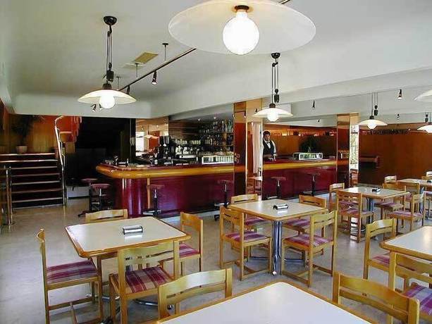 Imagen del bar/restaurante del Hotel San Ángel. Foto 10