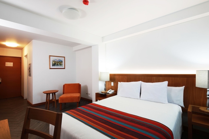 Imagen de la habitación del Hotel San Agustin Posada Del Monasterio. Foto 10