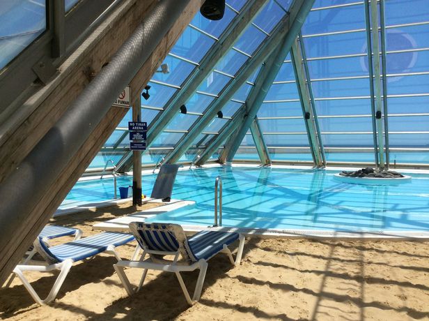 Imagen de la piscina del Hotel San Alfonso Apartment. Foto 31