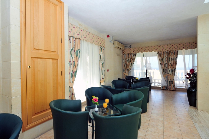 Imagen de los interiores del Hotel San Andrea. Foto 10