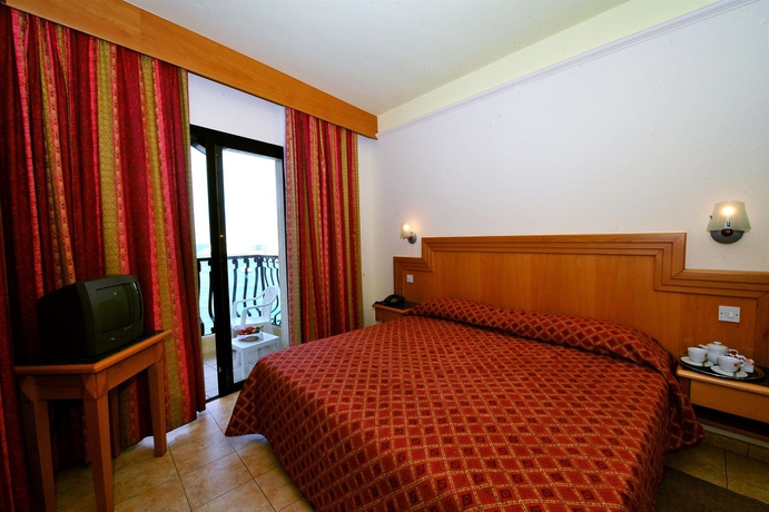 Imagen de la habitación del Hotel San Andrea. Foto 5