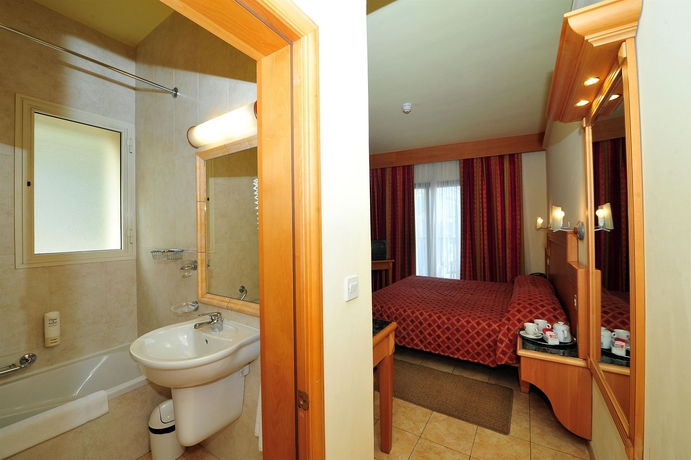 Imagen de la habitación del Hotel San Andrea. Foto 7