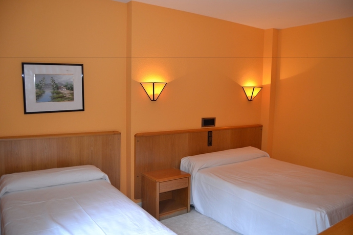 Imagen de la habitación del Hotel San Anton, Benasque. Foto 6