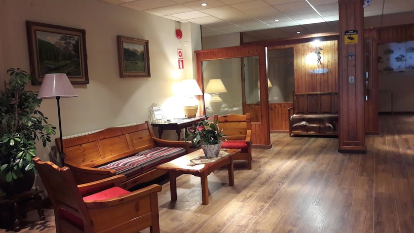 Imagen de los interiores del Hotel San Anton, Benasque. Foto 15