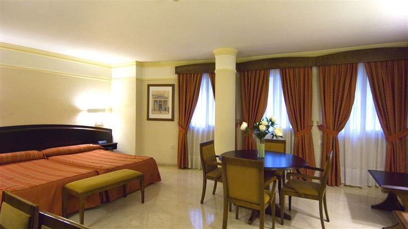 Imagen de la habitación del Hotel San Antonio, Albacete. Foto 4