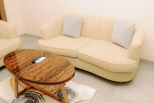 Imagen de la habitación del Hotel San Antonio Blus. Foto 17