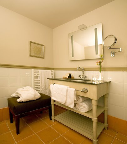 Imagen de la habitación del Hotel San Antonio El Real. Foto 5