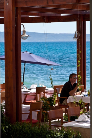 Imagen del bar/restaurante del Hotel San Antonio, Miljevac. Foto 5