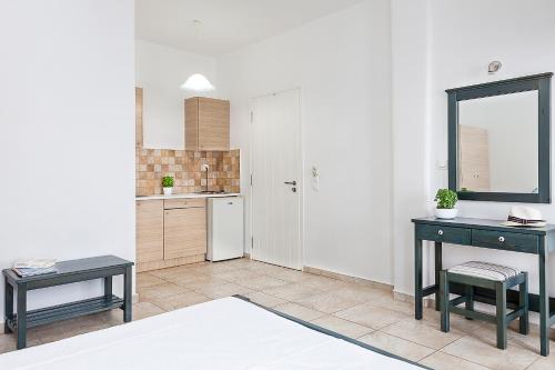 Imagen de la habitación del Hotel San Antonio Summer House. Foto 10