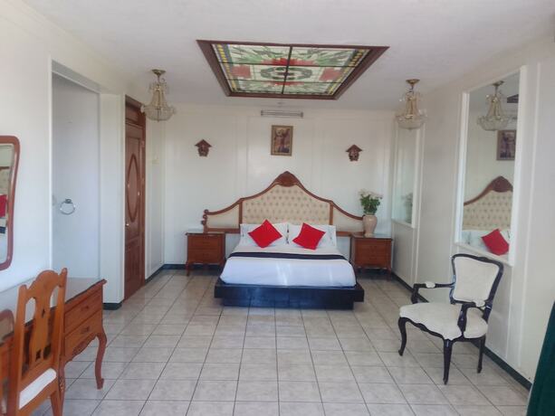 Imagen de la habitación del Hotel San Antonios. Foto 17