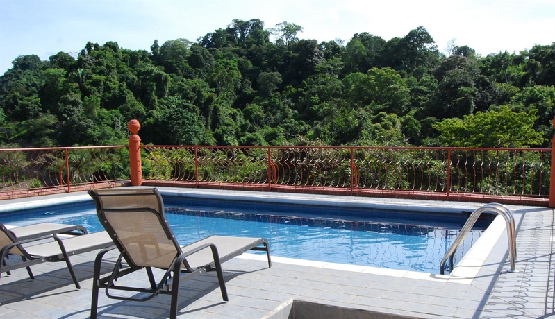 Imagen de la piscina del Hotel San Bada. Foto 15