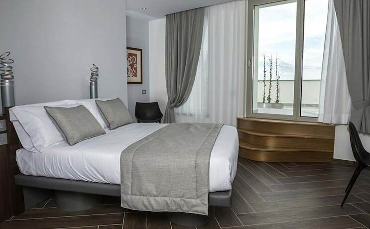 Imagen de la habitación del Hotel San Barbato Resort Spa and Golf. Foto 15