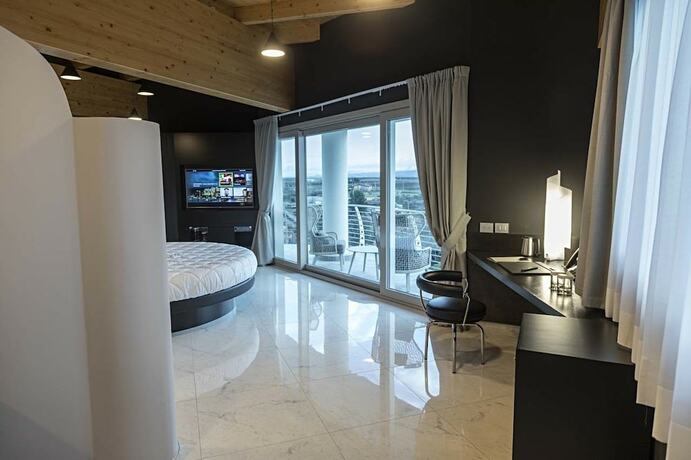 Imagen de la habitación del Hotel San Barbato Resort Spa and Golf. Foto 16