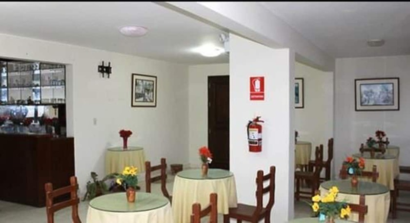 Imagen del bar/restaurante del Hotel San Bartolo Inn. Foto 6