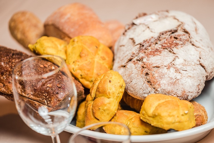 Imagen del bar/restaurante del Hotel San Bernardo. Foto 5