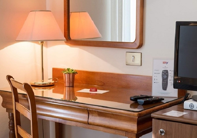 Imagen de la habitación del Hotel San Bernardo. Foto 17