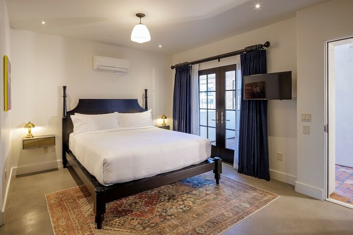 Imagen de la habitación del Hotel San Buena. Foto 15