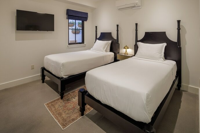 Imagen de la habitación del Hotel San Buena. Foto 16