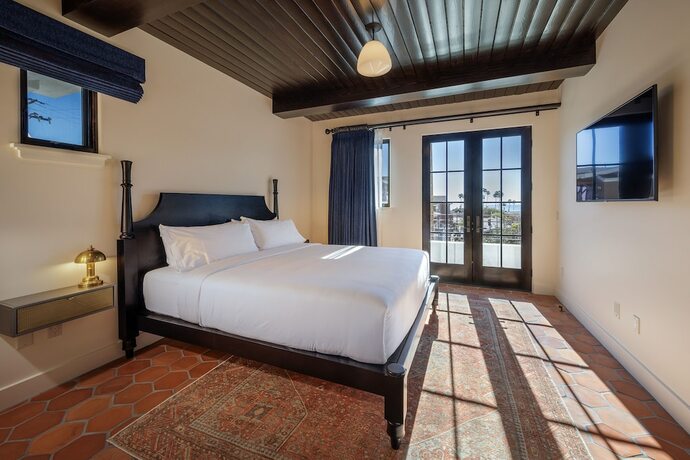 Imagen de la habitación del Hotel San Buena. Foto 20