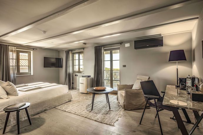 Imagen de la habitación del Hotel San Canzian and Residences. Foto 15