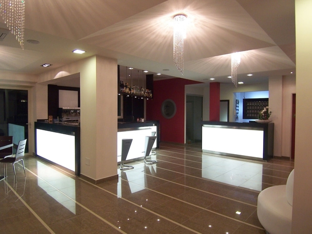 Imagen de los interiores del Hotel San Carlo Cesenatico. Foto 14