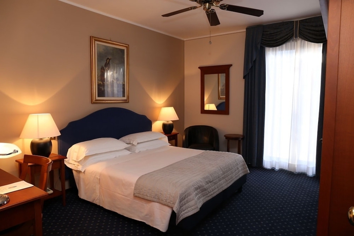 Imagen de la habitación del Hotel San Carlo, Cortemilia. Foto 11