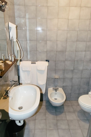 Imagen de la habitación del Hotel San Carlo, Cortemilia. Foto 13