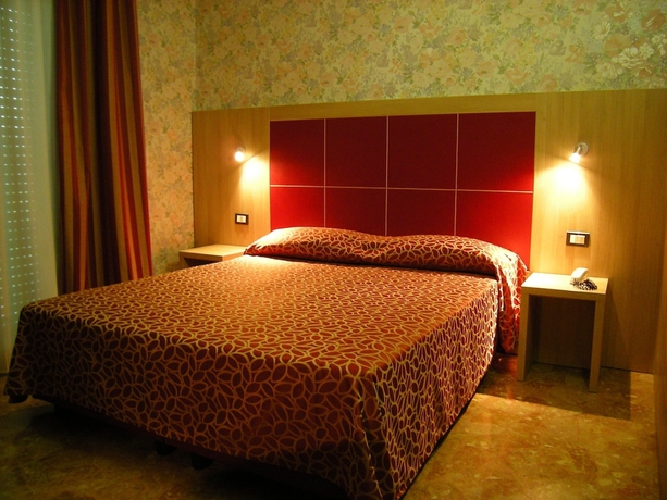 Imagen de la habitación del Hotel San Carlo, Mestre. Foto 2