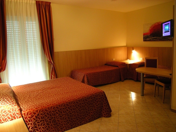 Imagen de la habitación del Hotel San Carlo, Mestre. Foto 12