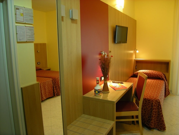 Imagen de la habitación del Hotel San Carlo, Mestre. Foto 14