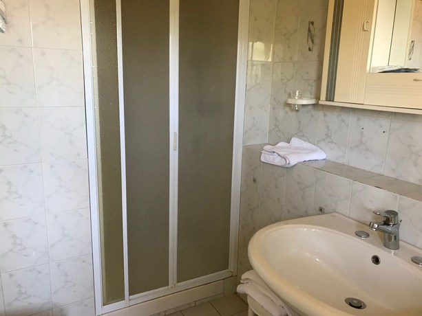Imagen de la habitación del Hotel San Carlo, Pietrasanta. Foto 8