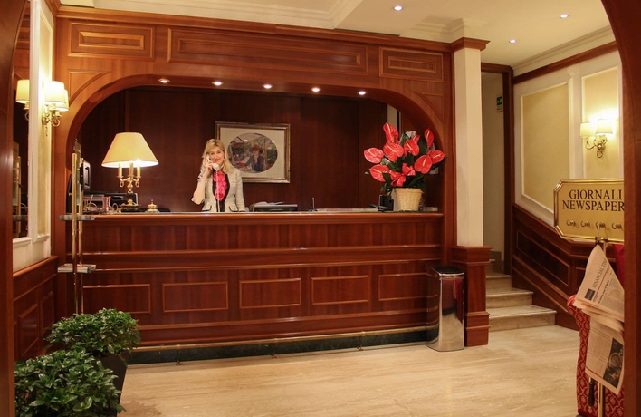 Imagen general del Hotel San Carlo, Plaza de España. Foto 1