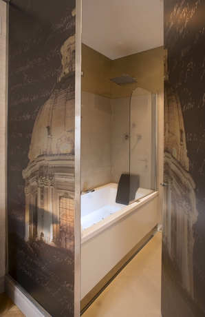 Imagen de la habitación del Hotel San Carlo Suite. Foto 8