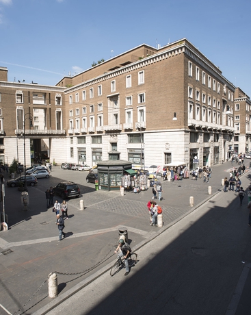 Imagen de los exteriores del Hotel San Carlo Suite. Foto 10