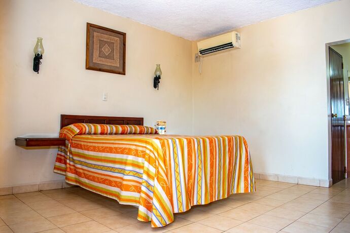 Imagen de la habitación del Hotel San Carlos, Cerro Azul. Foto 19