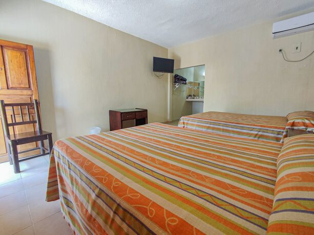 Imagen de la habitación del Hotel San Carlos, Cerro Azul. Foto 20