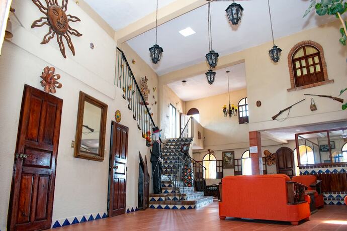 Imagen general del Hotel San Carlos, Cerro Azul. Foto 3