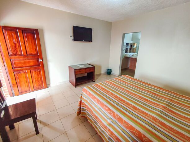 Imagen general del Hotel San Carlos, Cerro Azul. Foto 6