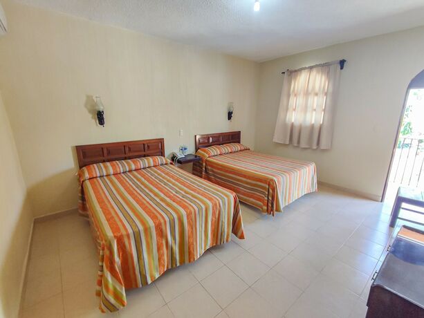 Imagen general del Hotel San Carlos, Cerro Azul. Foto 9