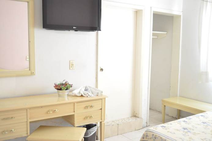 Imagen de los interiores del Hotel San Carlos, Irapuato. Foto 18