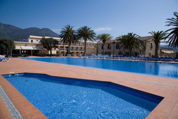 Imagen de la piscina del Hotel San Carlos, Roses. Foto 12