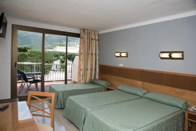 Imagen de la habitación del Hotel San Carlos, Roses. Foto 10